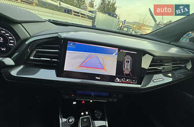 Внедорожник / Кроссовер Audi Q4 e-tron 2023 в 