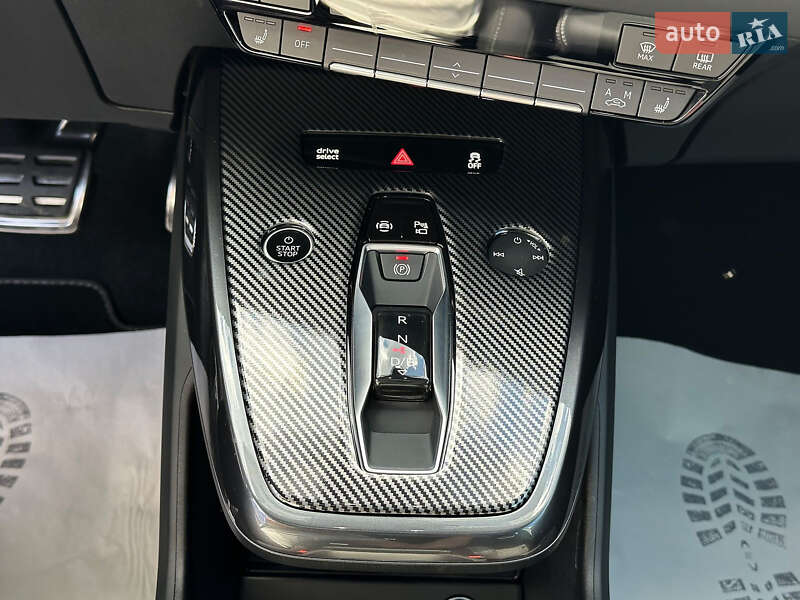 Позашляховик / Кросовер Audi Q4 e-tron 2023 в Києві
