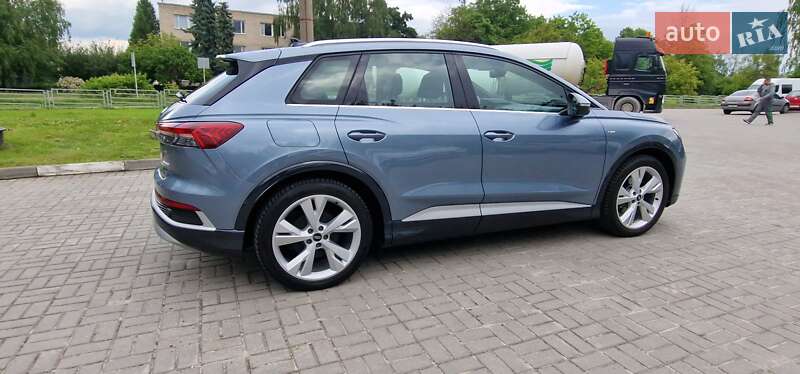 Внедорожник / Кроссовер Audi Q4 e-tron 2023 в Тернополе