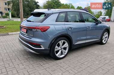 Позашляховик / Кросовер Audi Q4 e-tron 2023 в 