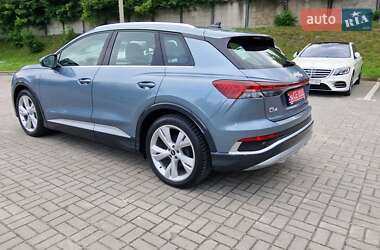 Позашляховик / Кросовер Audi Q4 e-tron 2023 в 