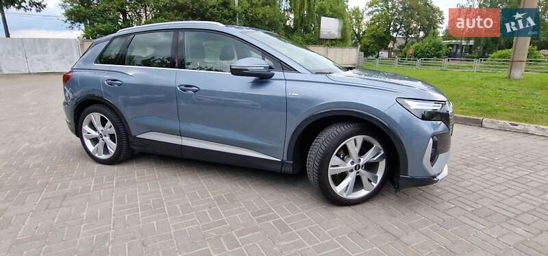 Внедорожник / Кроссовер Audi Q4 e-tron 2023 в Тернополе