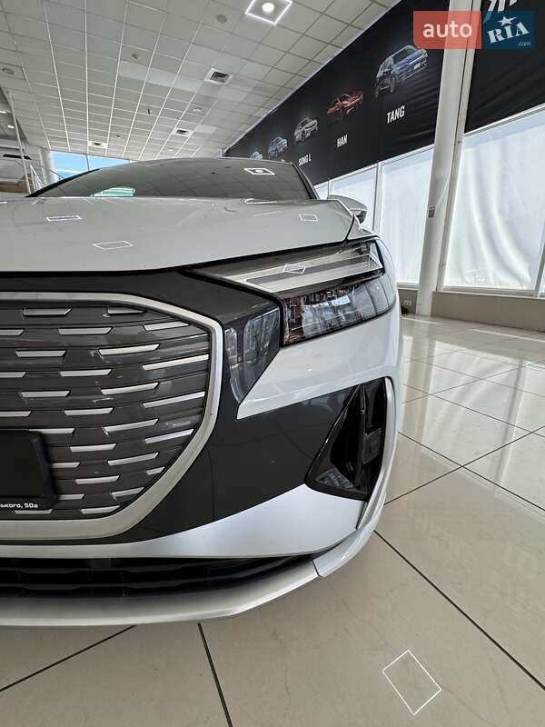 Внедорожник / Кроссовер Audi Q4 e-tron 2022 в Одессе