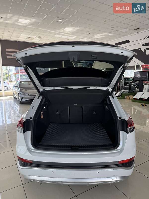 Внедорожник / Кроссовер Audi Q4 e-tron 2022 в Одессе