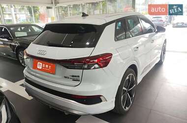 Внедорожник / Кроссовер Audi Q4 e-tron 2023 в 