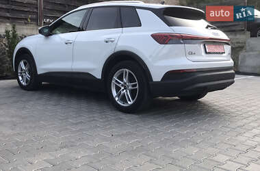 Внедорожник / Кроссовер Audi Q4 e-tron 2023 в 
