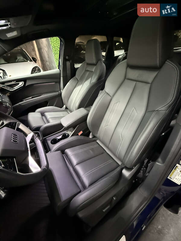Позашляховик / Кросовер Audi Q4 e-tron 2023 в Одесі