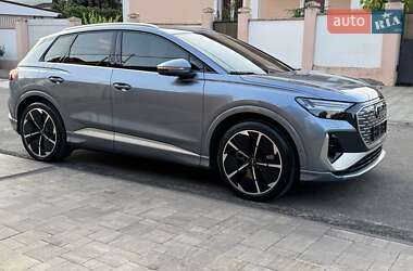 Внедорожник / Кроссовер Audi Q4 e-tron 2023 в 