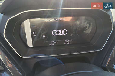 Внедорожник / Кроссовер Audi Q4 e-tron 2025 в 