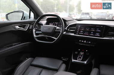 Внедорожник / Кроссовер Audi Q4 e-tron 2023 в 