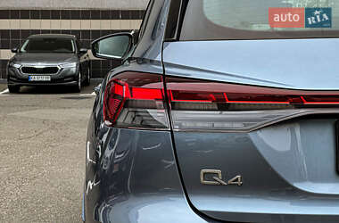 Внедорожник / Кроссовер Audi Q4 e-tron 2023 в 
