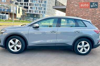 Внедорожник / Кроссовер Audi Q4 e-tron 2022 в 