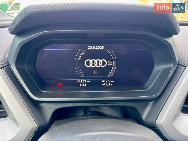 Внедорожник / Кроссовер Audi Q4 e-tron 2022 в Киеве