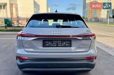Внедорожник / Кроссовер Audi Q4 e-tron 2022 в 