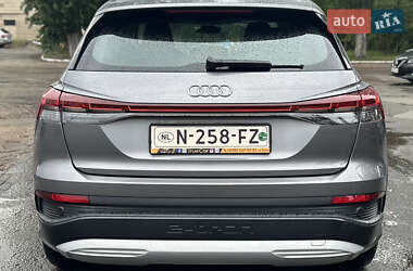 Внедорожник / Кроссовер Audi Q4 e-tron 2021 в 