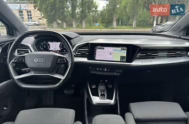 Внедорожник / Кроссовер Audi Q4 e-tron 2021 в 