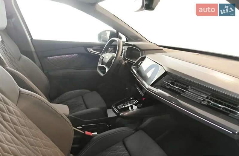 Внедорожник / Кроссовер Audi Q4 e-tron 2023 в Львове
