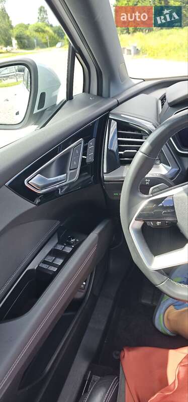 Внедорожник / Кроссовер Audi Q4 e-tron 2022 в Львове
