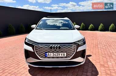 Позашляховик / Кросовер Audi Q4 e-tron 2022 в 