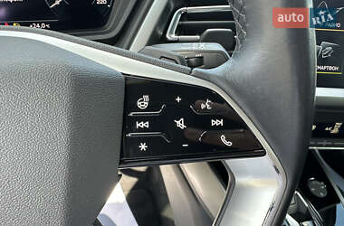 Внедорожник / Кроссовер Audi Q4 e-tron 2024 в 