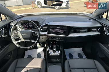 Внедорожник / Кроссовер Audi Q4 e-tron 2024 в 