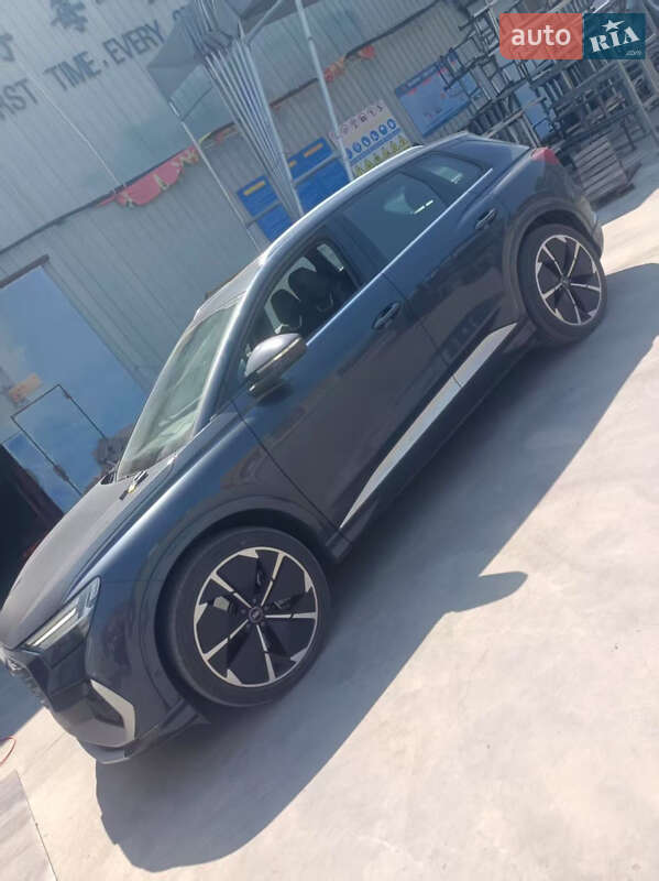 Внедорожник / Кроссовер Audi Q4 e-tron 2023 в Киеве фото 17 Внедорожник / Кроссовер Audi Q4 e-tron 2023 в Киеве