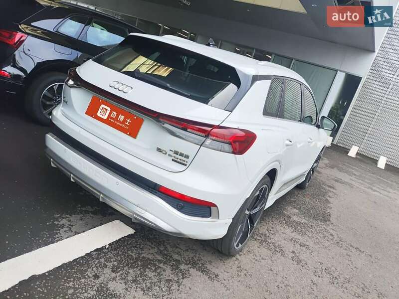 Внедорожник / Кроссовер Audi Q4 e-tron 2023 в Киеве