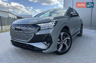 Внедорожник / Кроссовер Audi Q4 e-tron 2025 в 