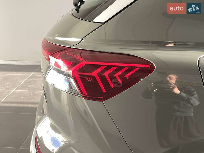 Позашляховик / Кросовер Audi Q4 e-tron 2025 в Черкасах