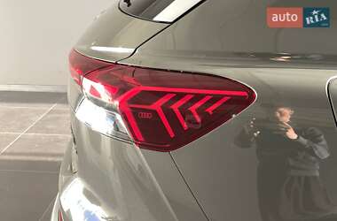 Внедорожник / Кроссовер Audi Q4 e-tron 2025 в 