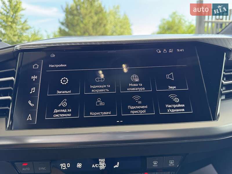 Внедорожник / Кроссовер Audi Q4 e-tron 2022 в Киеве