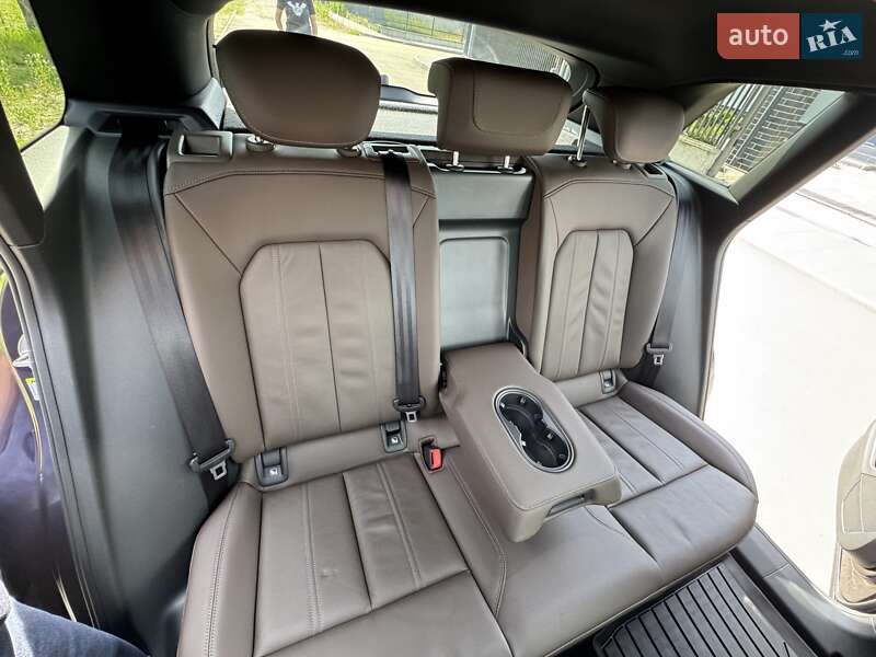 Внедорожник / Кроссовер Audi Q4 e-tron 2022 в Киеве