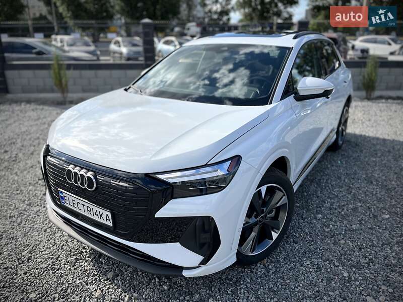 Внедорожник / Кроссовер Audi Q4 e-tron 2024 в Днепре