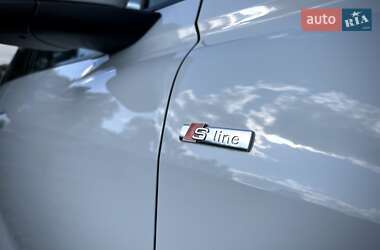 Внедорожник / Кроссовер Audi Q4 e-tron 2024 в 