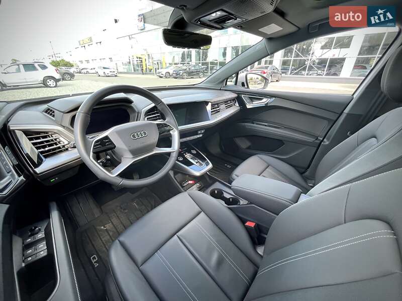 Внедорожник / Кроссовер Audi Q4 e-tron 2024 в Днепре