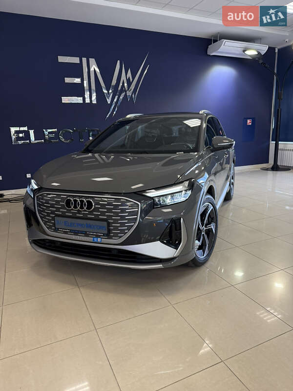 Audi Q4 e-tron 2025