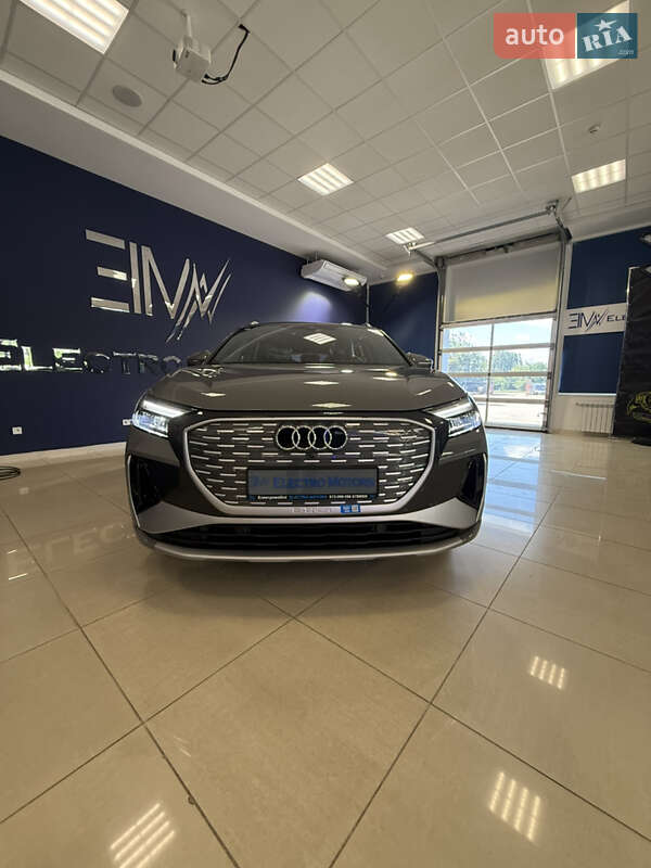 Позашляховик / Кросовер Audi Q4 e-tron 2025 в Кропивницькому