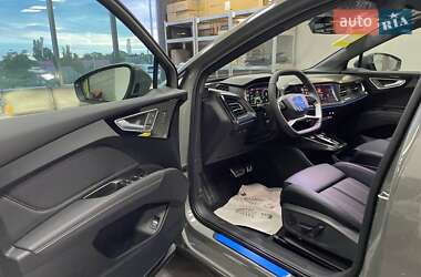 Внедорожник / Кроссовер Audi Q4 e-tron 2025 в 