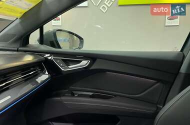 Внедорожник / Кроссовер Audi Q4 e-tron 2025 в 