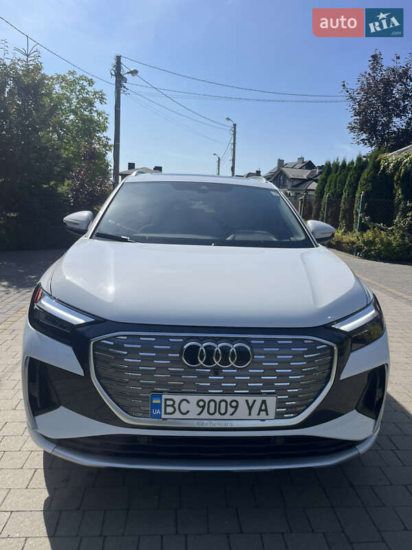 Audi Q4 e-tron 2023