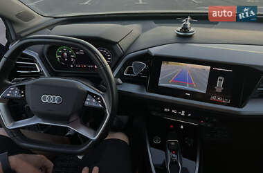 Внедорожник / Кроссовер Audi Q4 e-tron 2021 в 