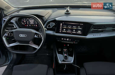 Внедорожник / Кроссовер Audi Q4 e-tron 2021 в 