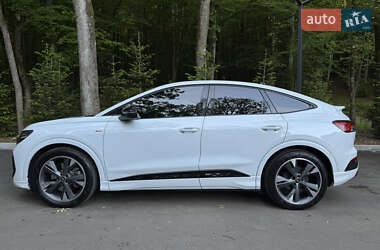 Позашляховик / Кросовер Audi Q4 e-tron 2022 в Ужгороді