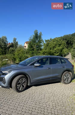 Внедорожник / Кроссовер Audi Q4 e-tron 2021 в 