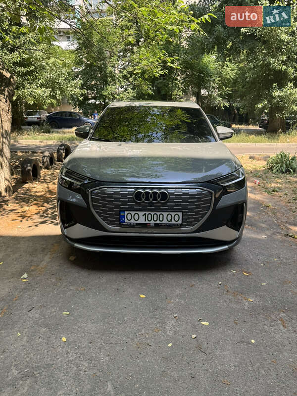 Позашляховик / Кросовер Audi Q4 e-tron 2022 в Одесі