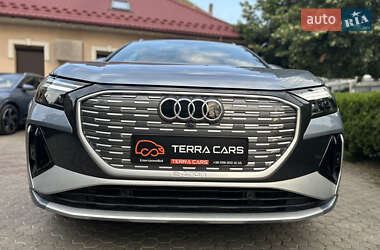 Позашляховик / Кросовер Audi Q4 e-tron 2023 в 