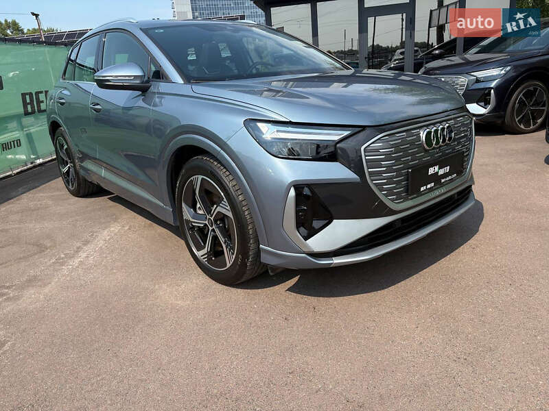 Позашляховик / Кросовер Audi Q4 e-tron 2023 в Києві