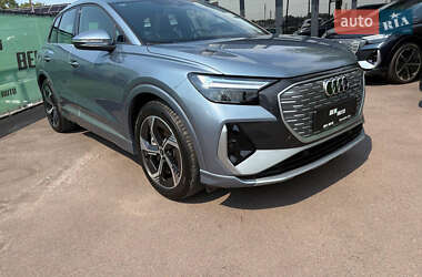 Внедорожник / Кроссовер Audi Q4 e-tron 2023 в 