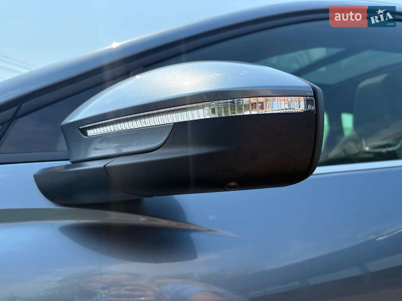 Позашляховик / Кросовер Audi Q4 e-tron 2023 в Києві