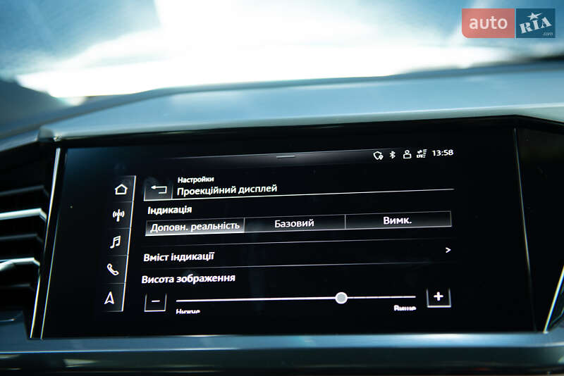 Позашляховик / Кросовер Audi Q4 e-tron 2022 в Мукачевому